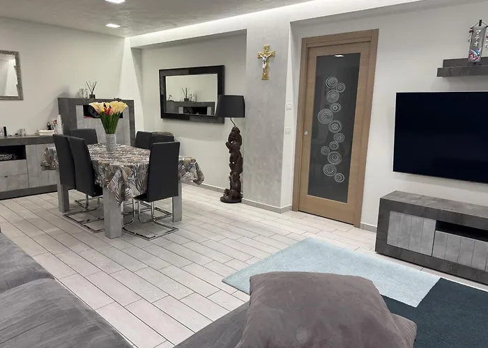 Apartamento Homiday - K1 - Scikkoso Pineto